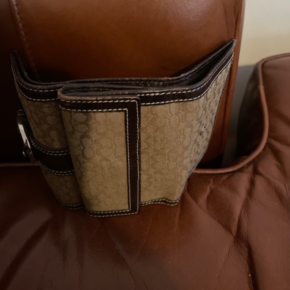 Coach Wallet - Picture 4 of 4